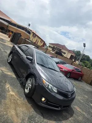 Toyota Camry 2014 Gray