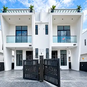4bdrm Duplex in Ikota for sale