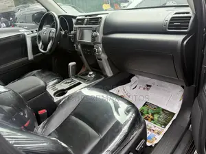 Toyota 4-Runner Limited 4WD 2010 Gray