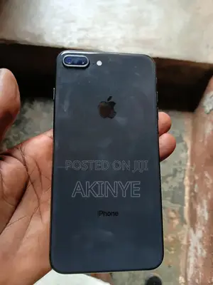 Apple iPhone 8 Plus 64 GB Black
