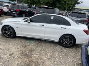 Mercedes-Benz C300 2017 White