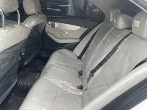 Mercedes-Benz C300 2017 White