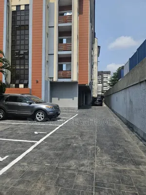 2bdrm Apartment in Ligali Ayorinde for rent