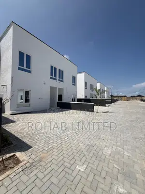 3bdrm Duplex in Capital Loft, Elerangbe for sale