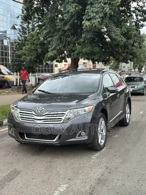 Toyota Venza V6 AWD 2012 Gray