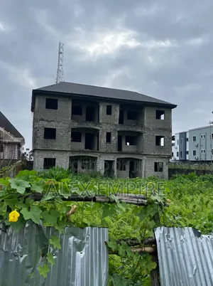 2bdrm Block of Flats in Ago Palace for sale