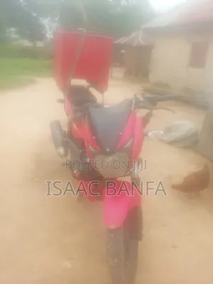 Bajaj Pulsar 220 F 2025 Red
