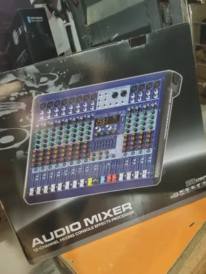 Yamaha 12 Channels Mixer DSP