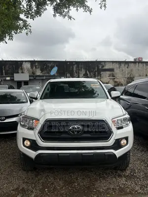 Toyota Tacoma SR5 2021 White