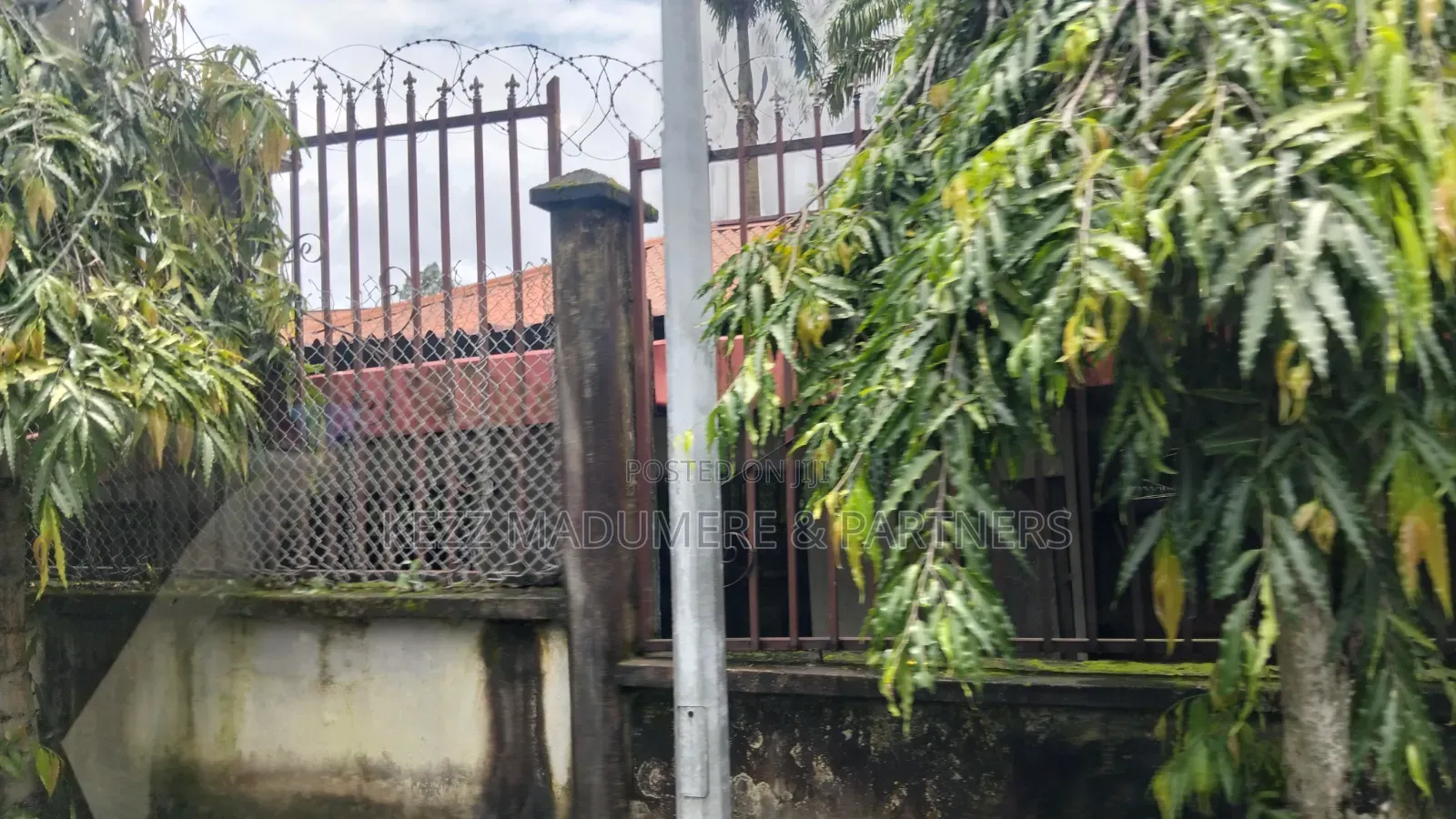 For Sale : Non Functional Hotel at Old Gra Port Harcourt