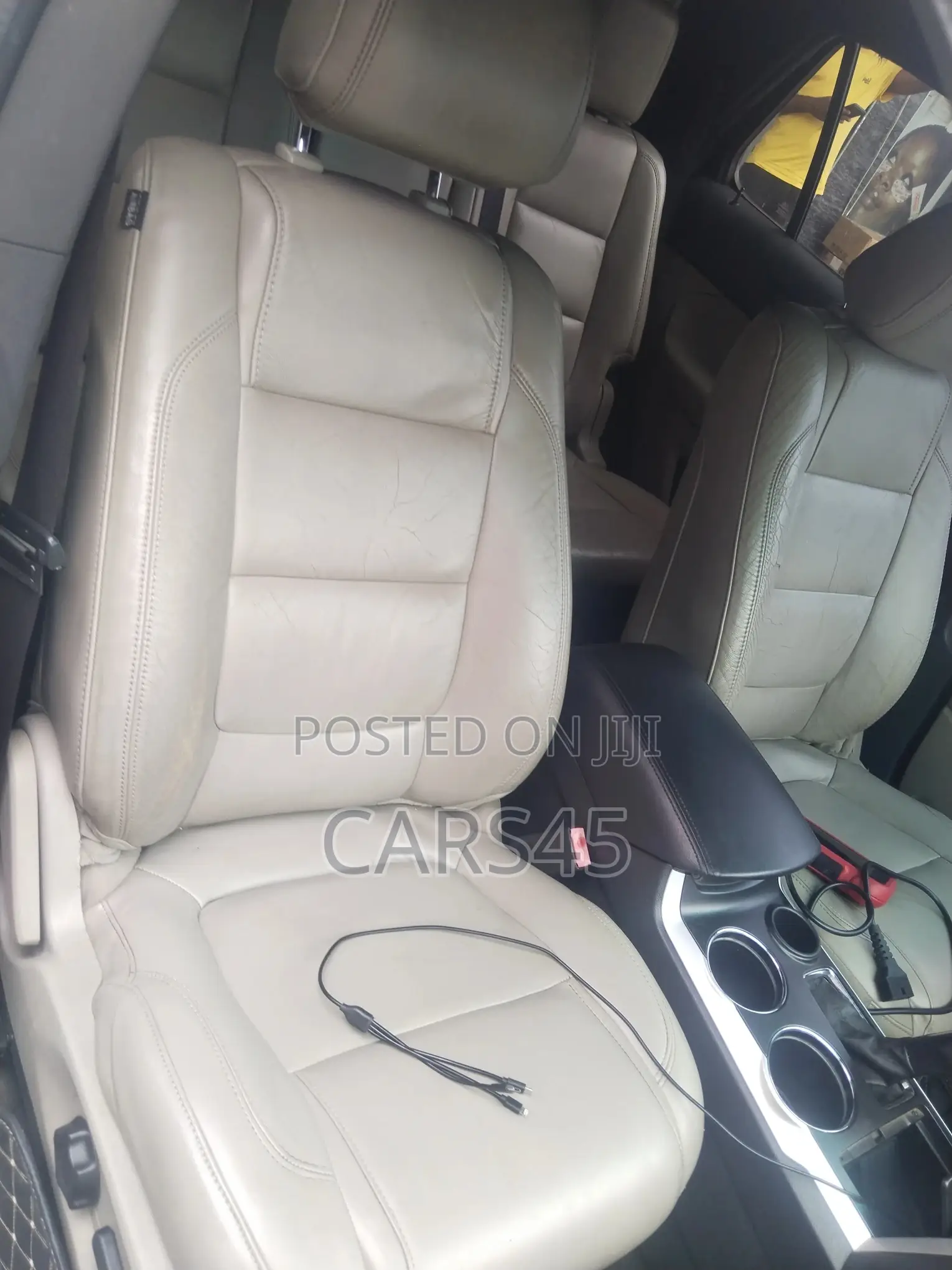 Ford Explorer 2013 Silver