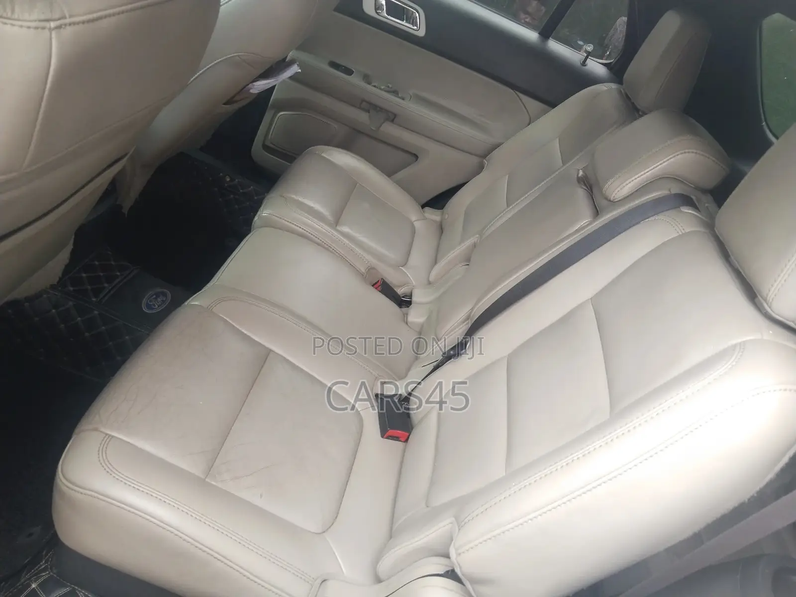 Ford Explorer 2013 Silver