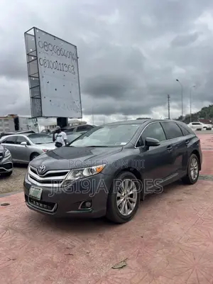 Toyota Venza LE 2015 Gray