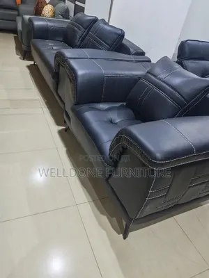 7seaters Black Leather Sofa With Movable Back