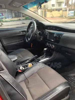 Toyota Corolla 2016 Red