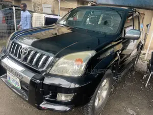 Toyota Land Cruiser Prado 2011 Black