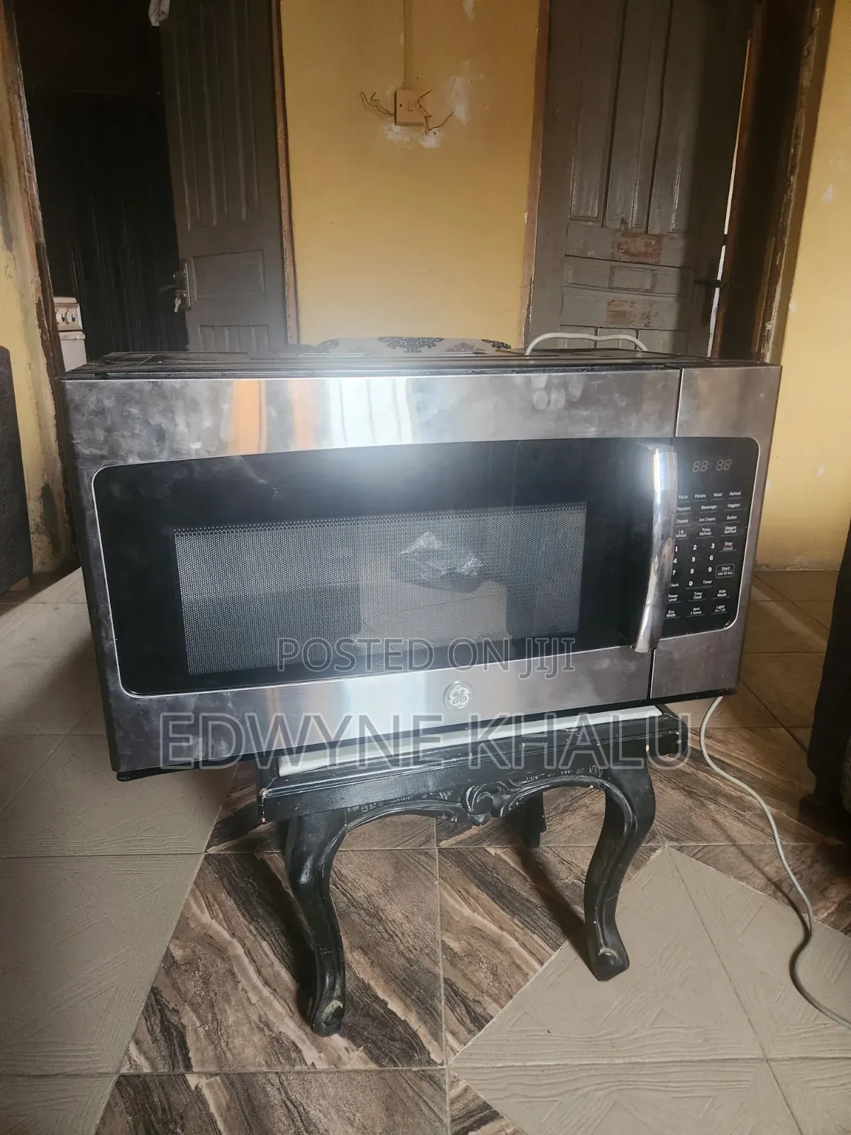 Heavy Duty 18L GE Microwave Oven