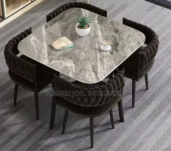 Portable Dinning Table With Chairs