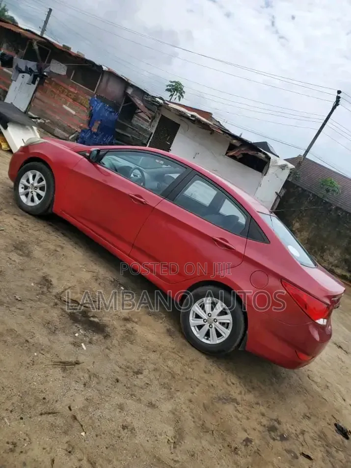 Hyundai Accent 2012 Red