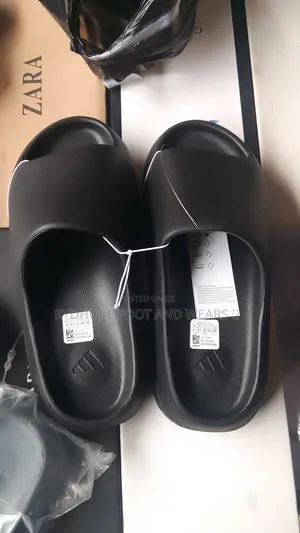 Yeezy Slides