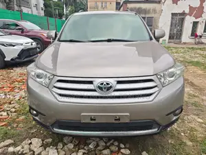 Toyota Highlander 2012 Gray