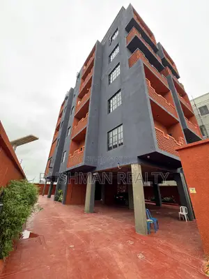 3bdrm Apartment in Lekki Phase 1 for rent