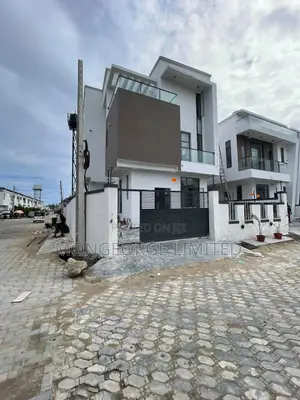 5bdrm Duplex in Ikota for sale