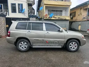 Toyota Highlander 2006 Gold