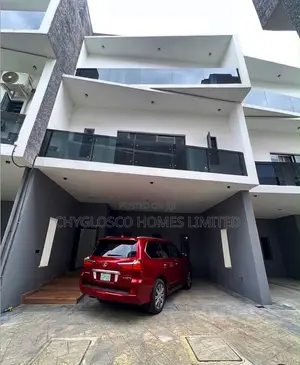 4bdrm Duplex in New Layout for sale