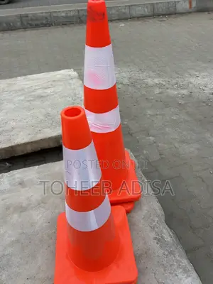 Reflective Cone 75cm
