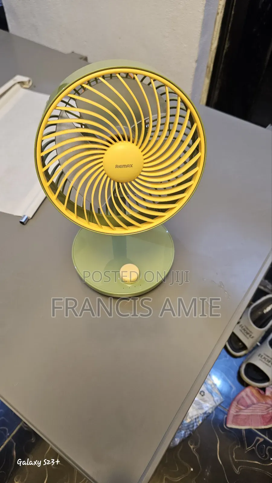 Remax Rechargeable Table Fan