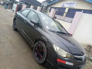 Honda Civic 1.6i ES 2009 Gray
