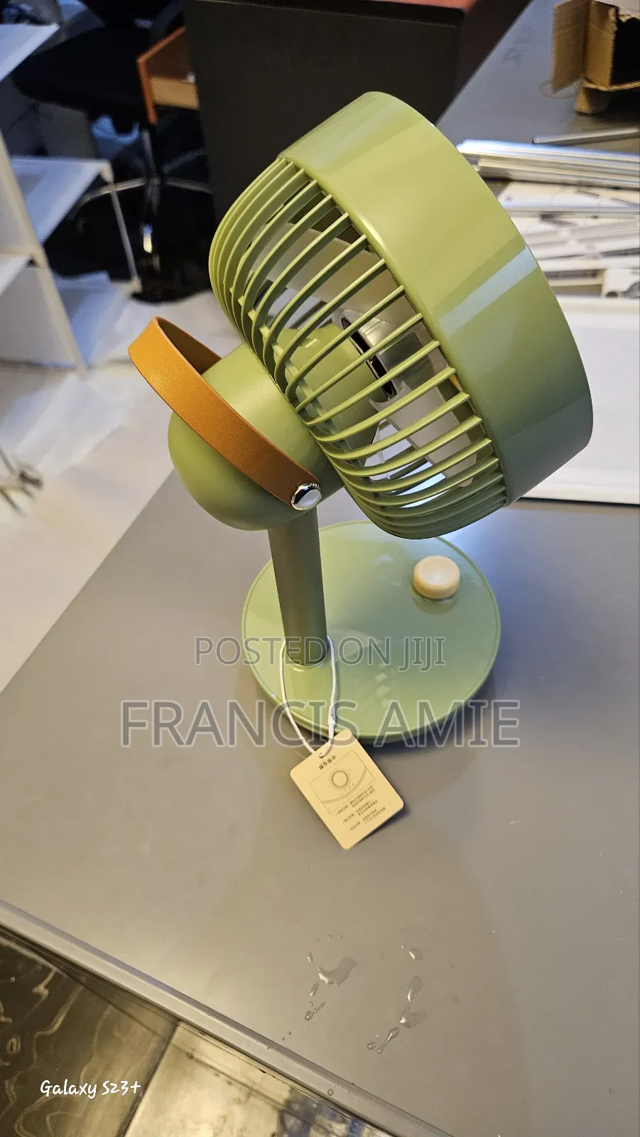 Remax Rechargeable Table Fan