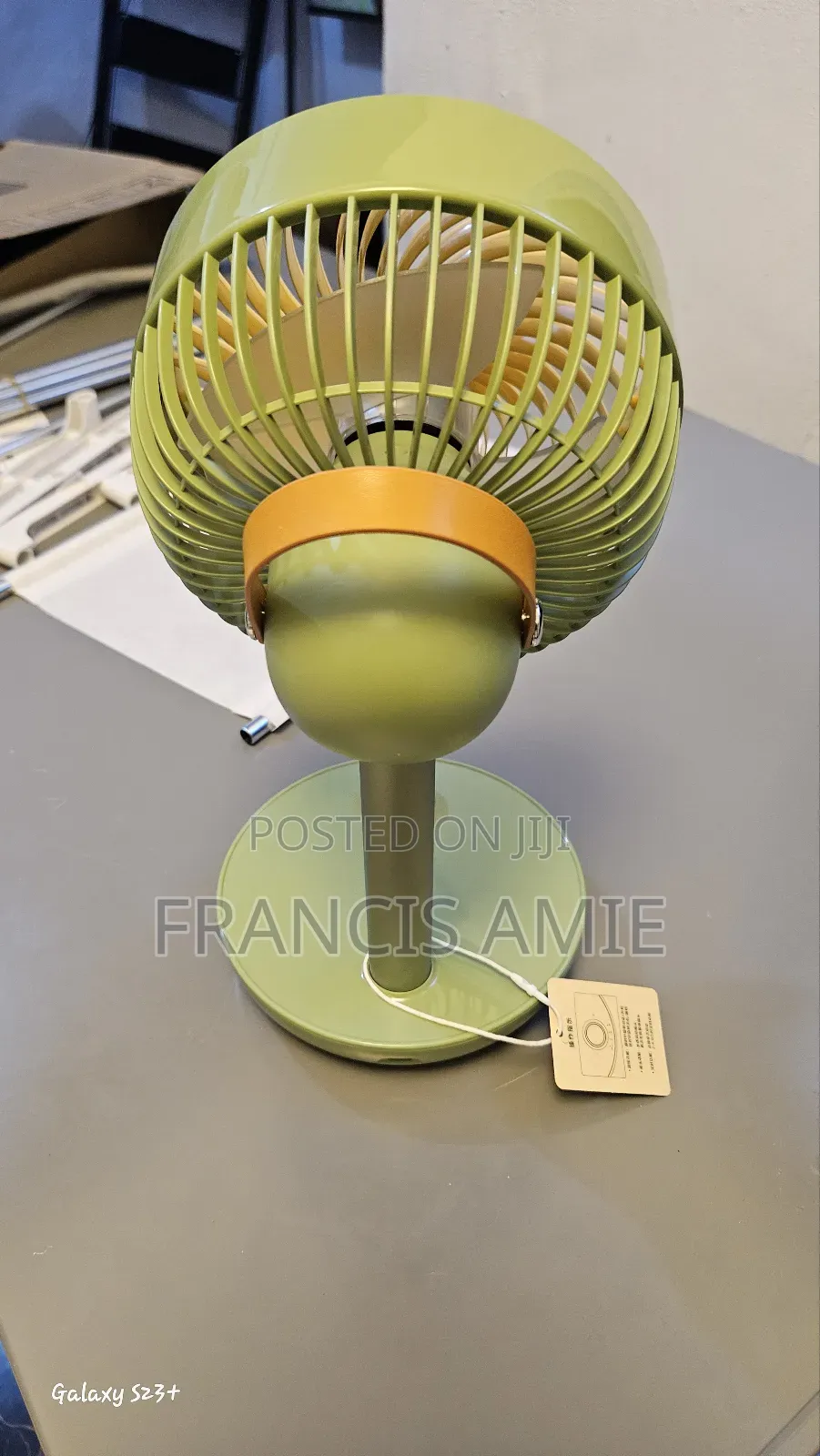 Remax Rechargeable Table Fan