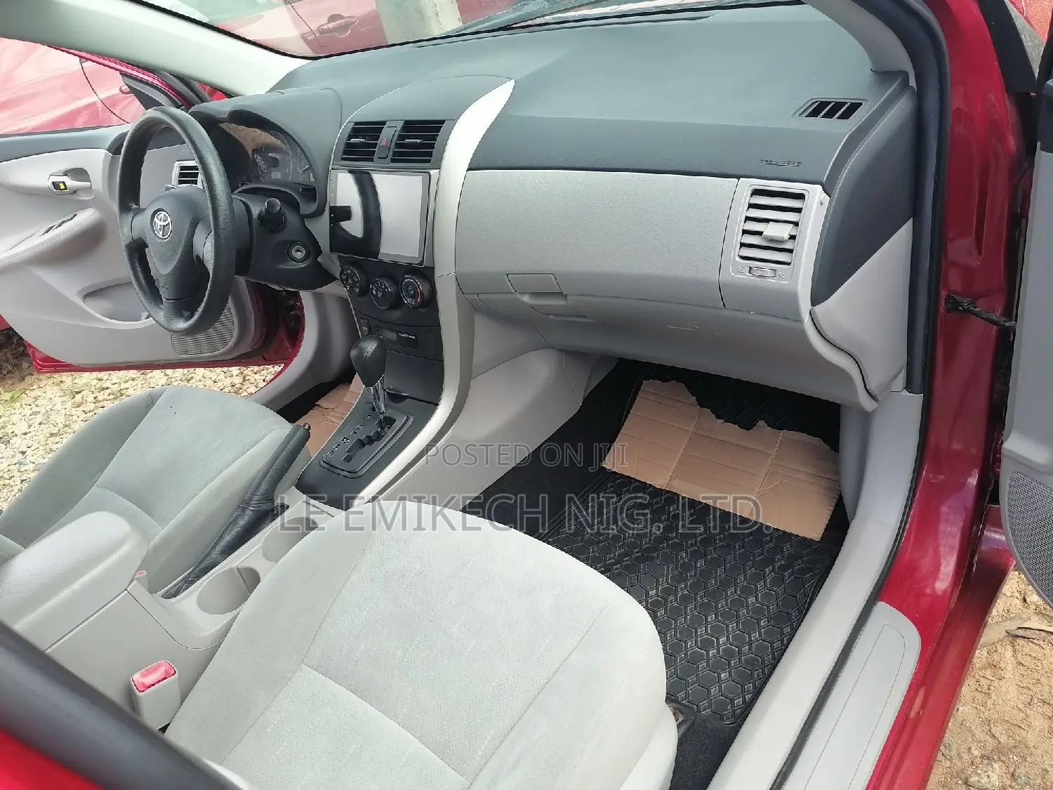 Toyota Corolla 2011 Red
