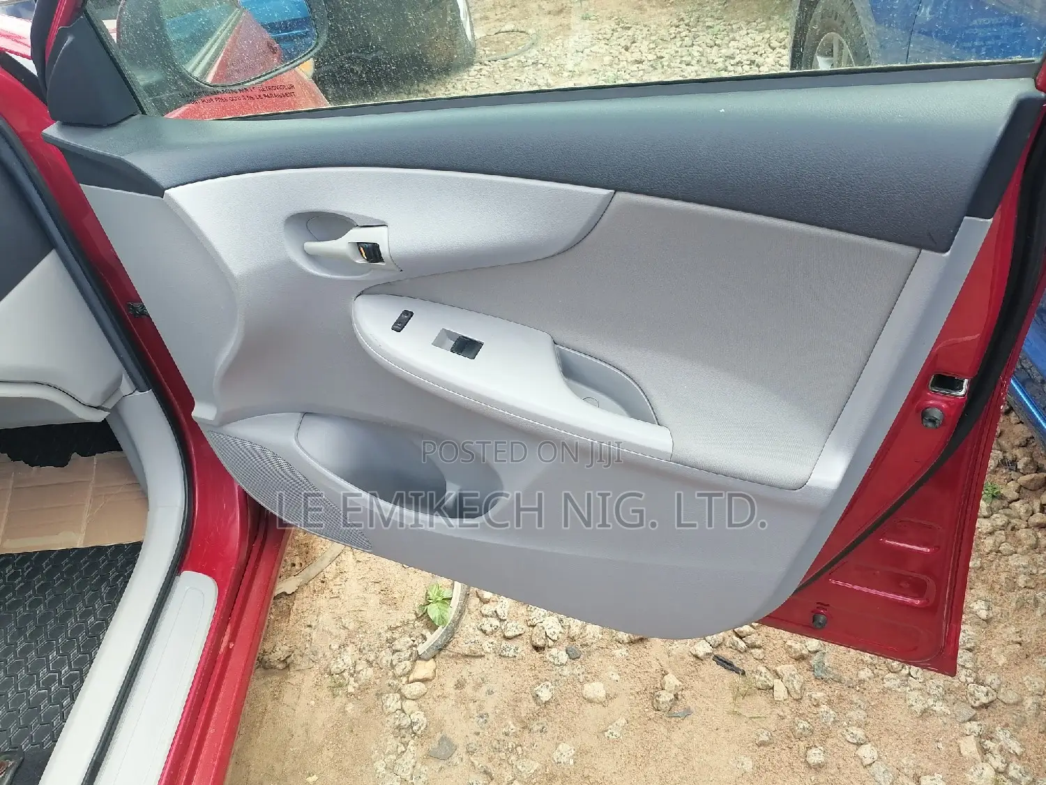 Toyota Corolla 2011 Red