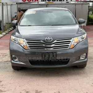 Toyota Venza V6 AWD 2011 Gray