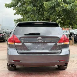 Toyota Venza V6 AWD 2011 Gray