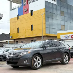 Toyota Venza V6 AWD 2011 Gray