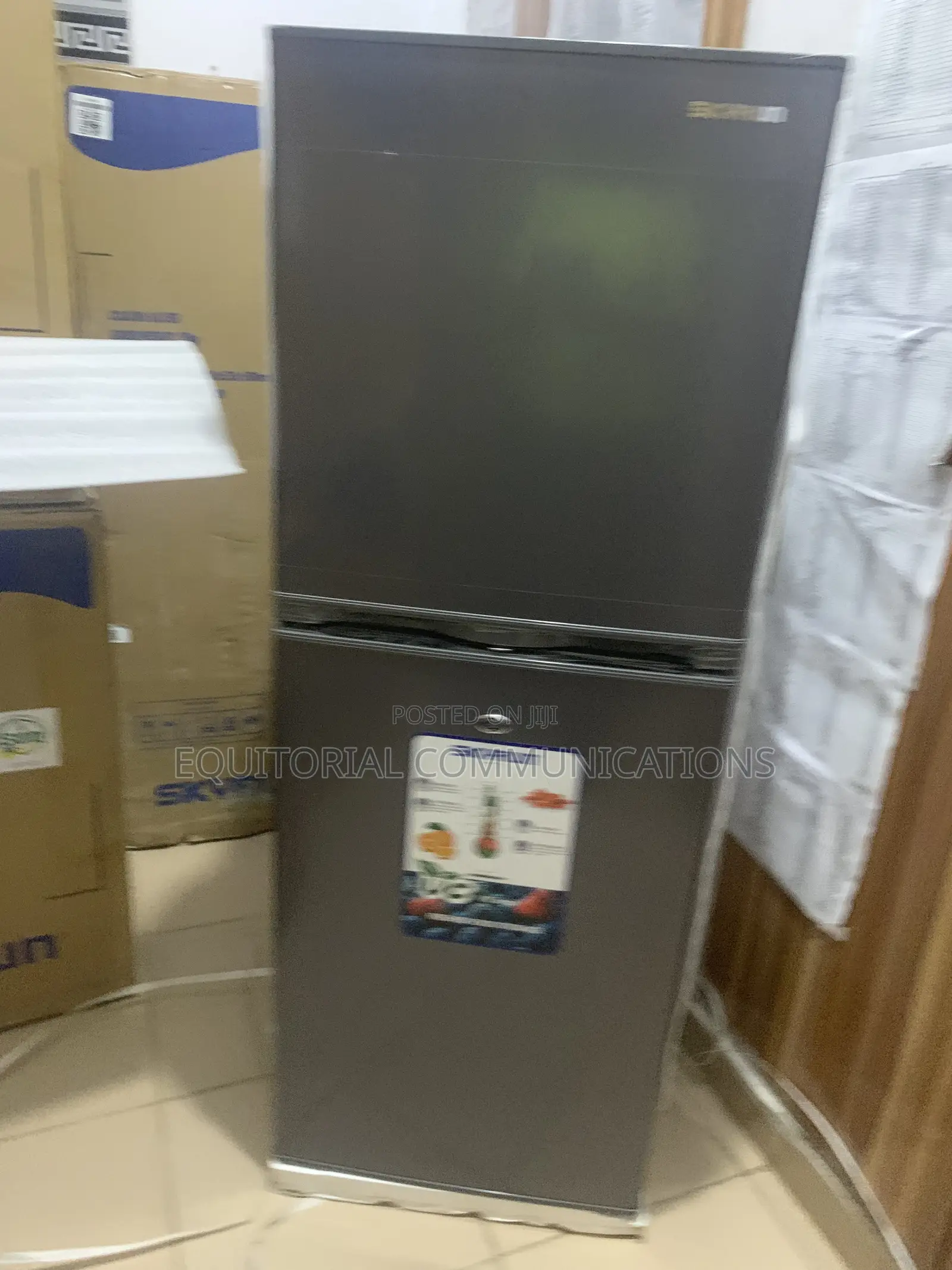 Skyrun BCD195HS 195L Fridge Freezer
