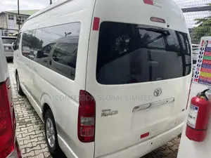 Toyota HiAce 2013 White