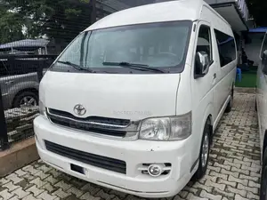 Toyota HiAce 2013 White