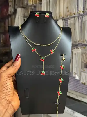 Ladies Jewelry Set