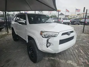 Toyota 4-Runner 2015 White