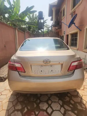 Toyota Camry 2008 Gold
