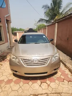 Toyota Camry 2008 Gold