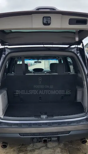 Honda Pilot EX-L w/Navigation 4dr SUV 4WD (3.5L 6cyl 5A) 2015 Gray