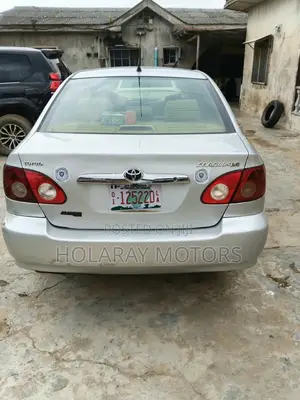 Toyota Corolla LE 2005 Silver