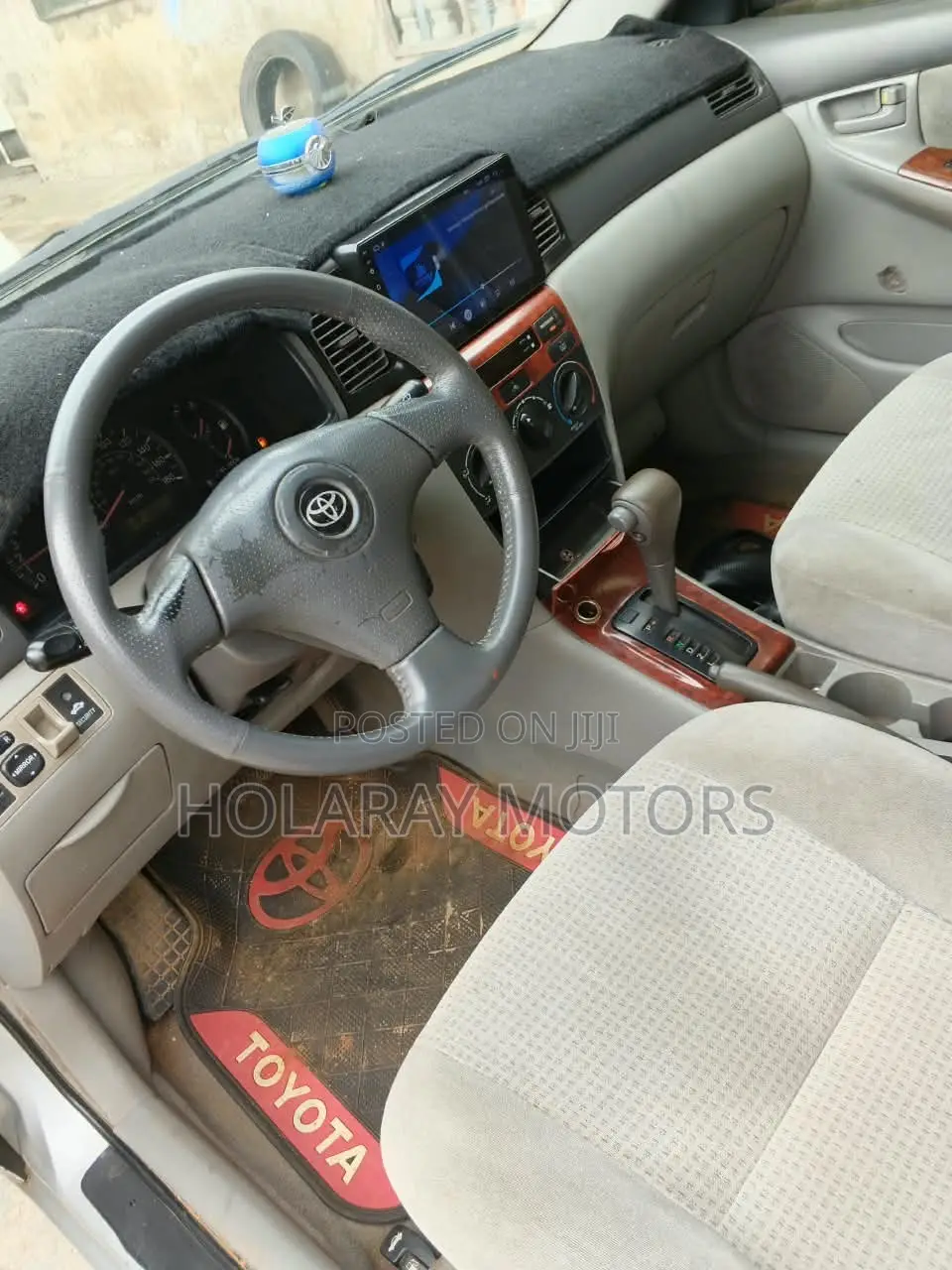 Toyota Corolla LE 2005 Silver