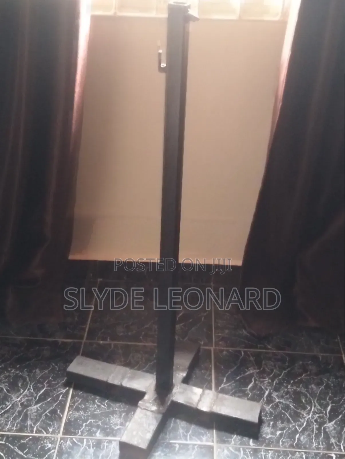 Heavy-Duty Umbrella Stand – Strong Stable